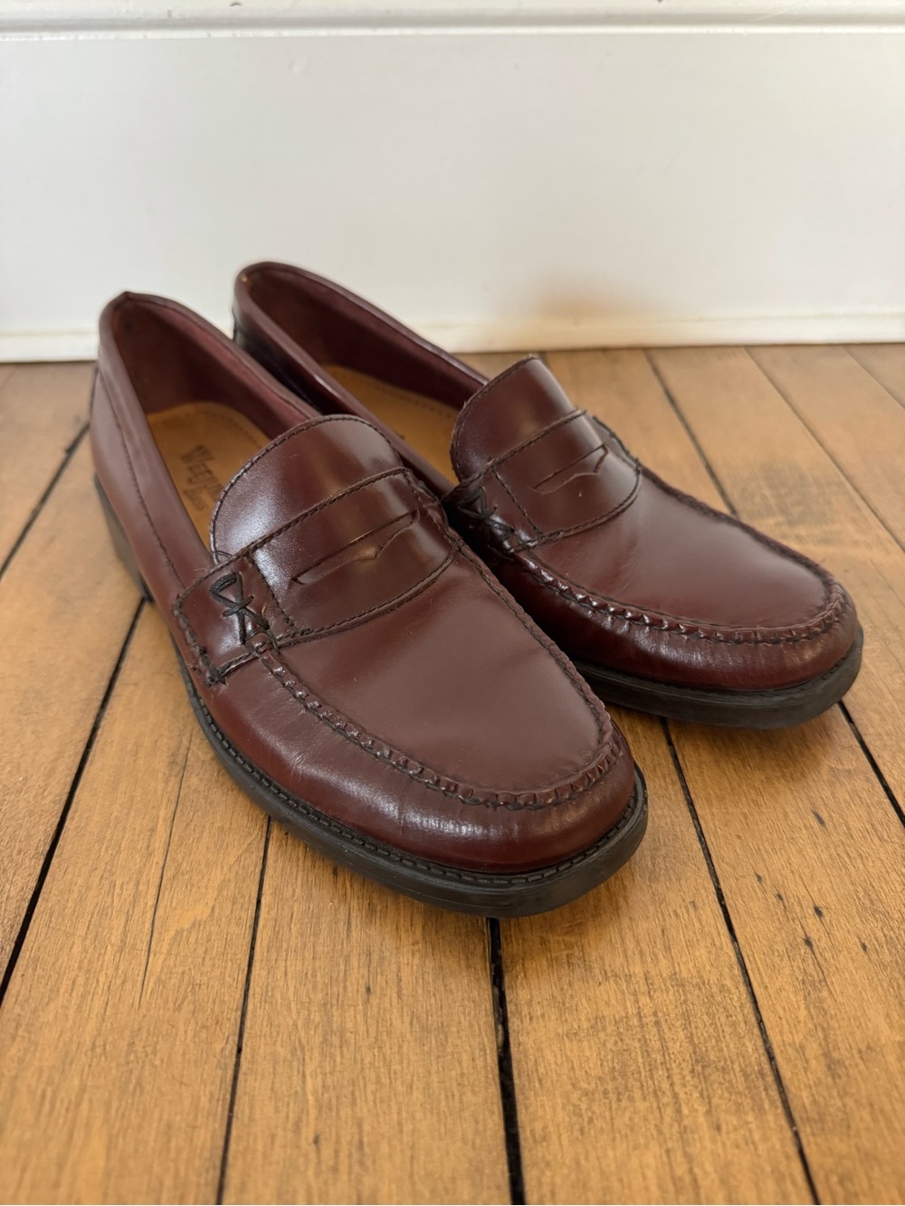 G.H. Bass Weejuns Katherine II Burgundy Penny Loafers 7.5
